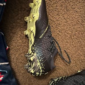 Puma future x 1.4 size 8 men Only wore once